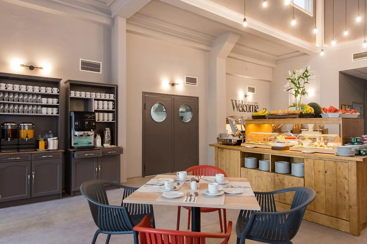 Three Corners Hotel Anna Budapest 3*,