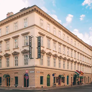 4* Szálloda Zenit Palace