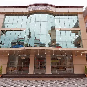 https://livinns.kerala-hotels.net